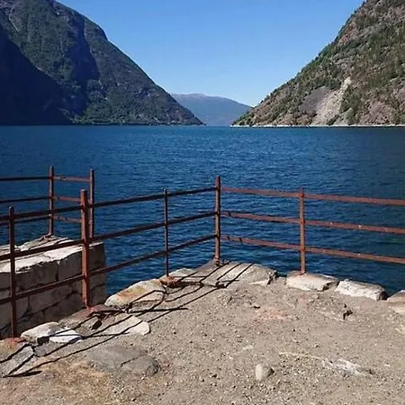 Hillegard Apartman Lærdalsøyri